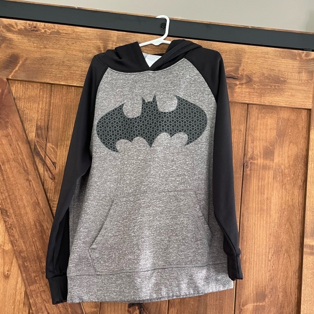 Batman Boys‎ Hoodie Gray Black Raglan Bat Symbol Sweatshirt Size 10/12 DC